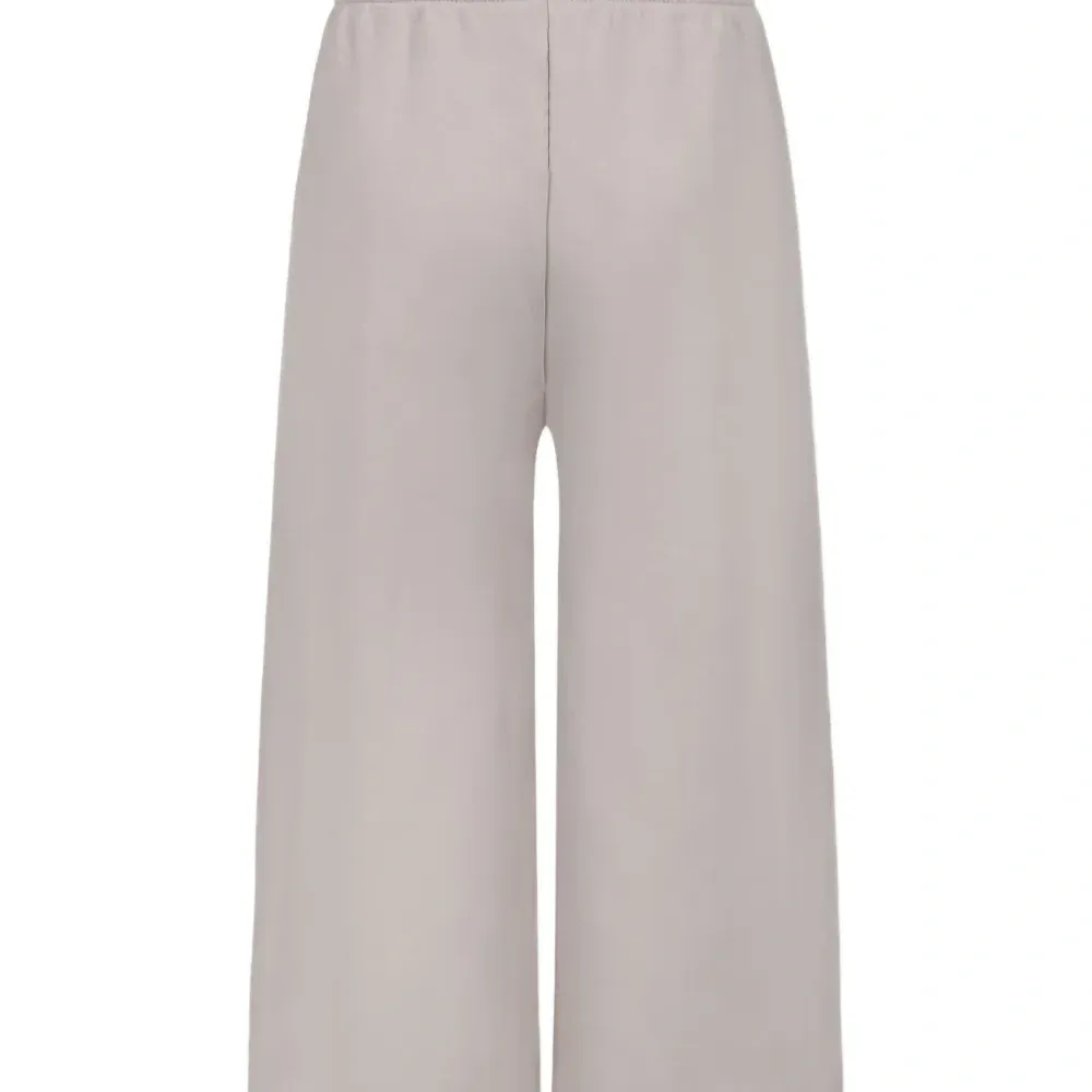 Брюки широкого кроя