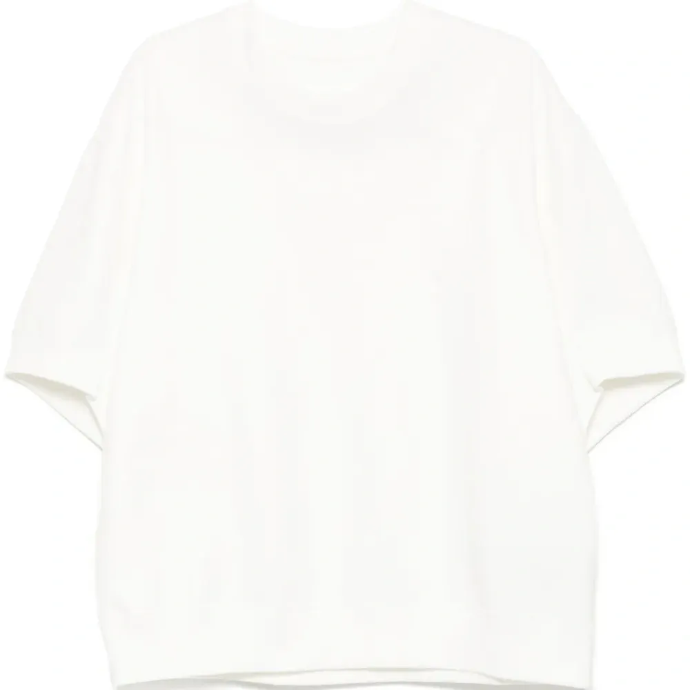 Футболка с круглым вырезом