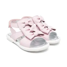 Сандалии с бантами