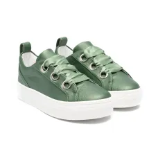 Кеды с бантами