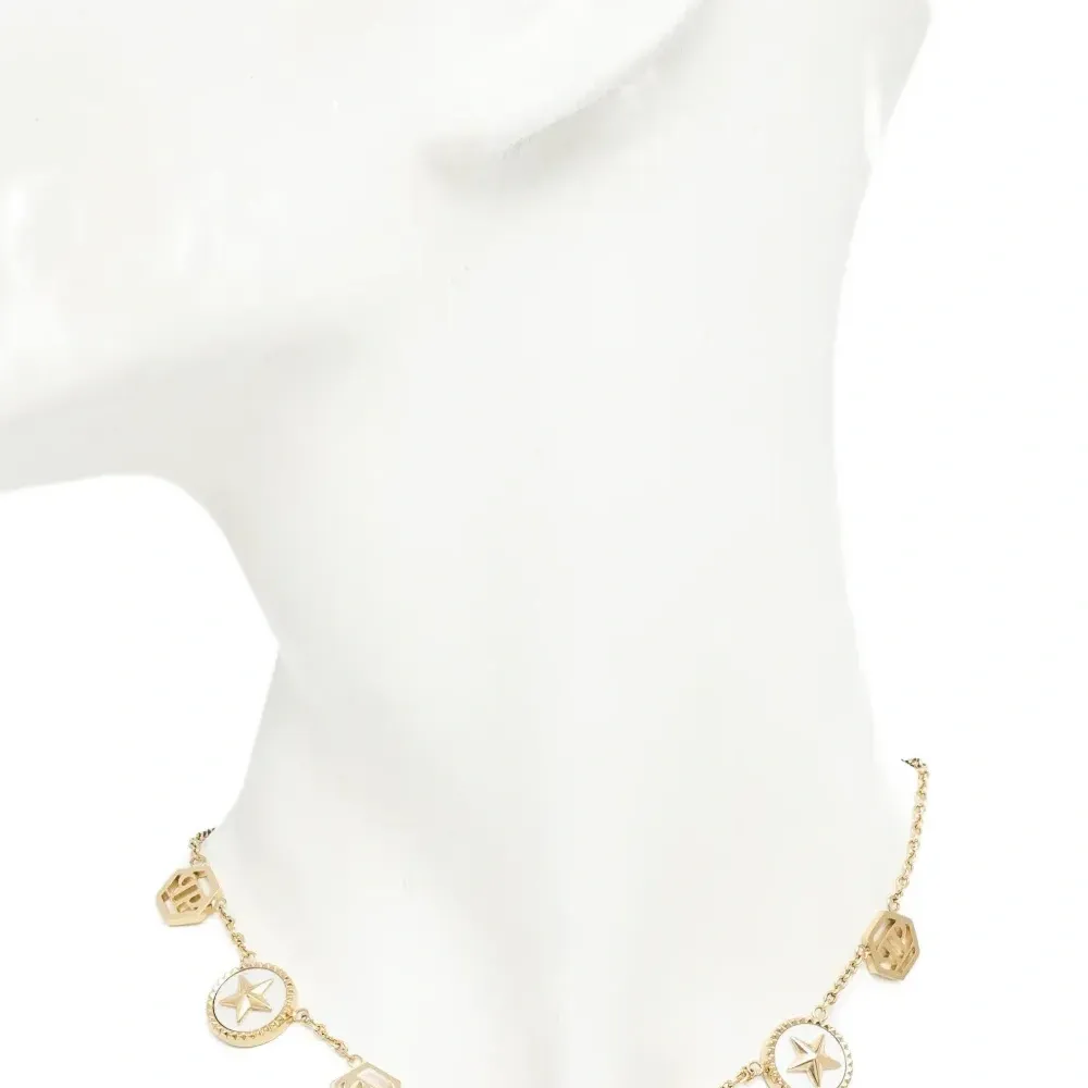 Колье с подвеской