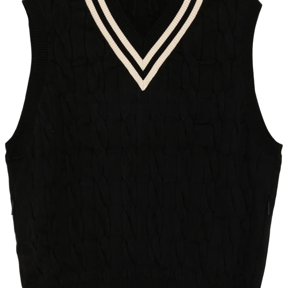 Топ с V-образным вырезом