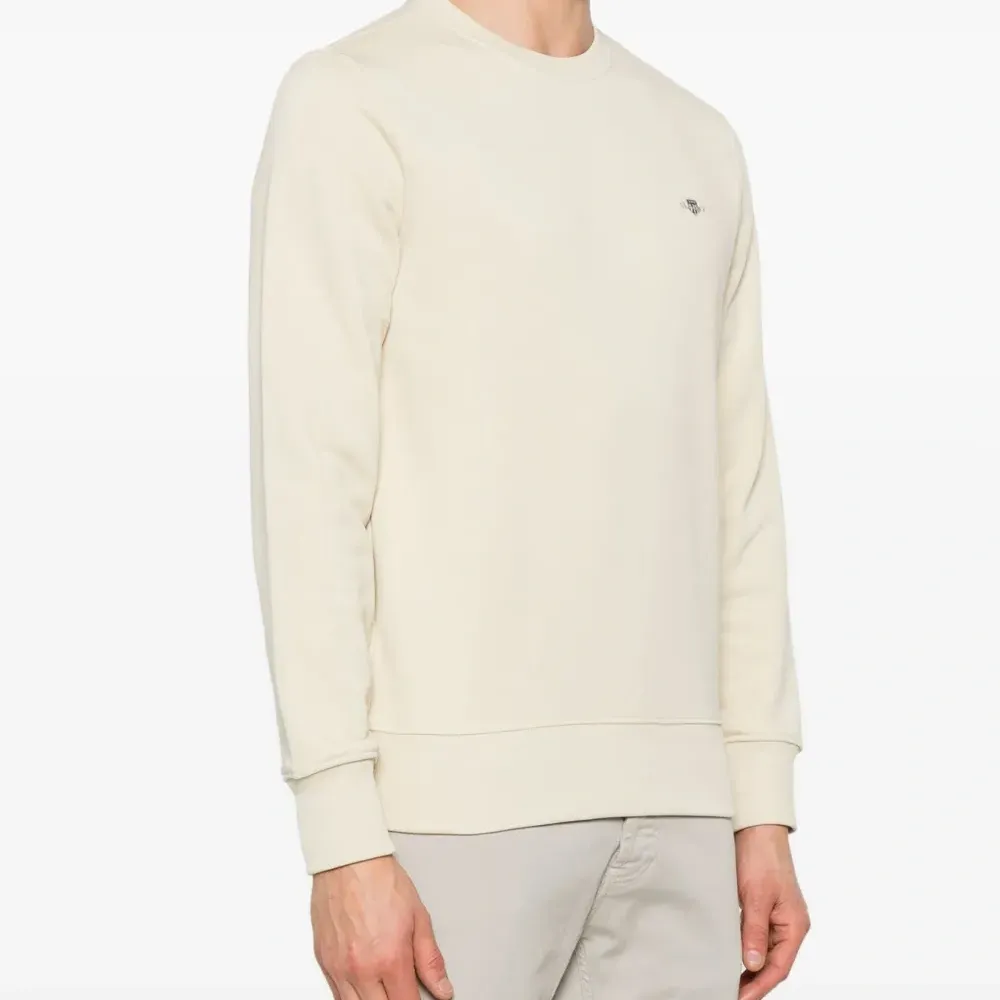 Толстовка с круглым вырезом