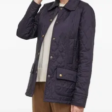 Стеганая куртка с узором в ромб Стеганая куртка с узором в ромб