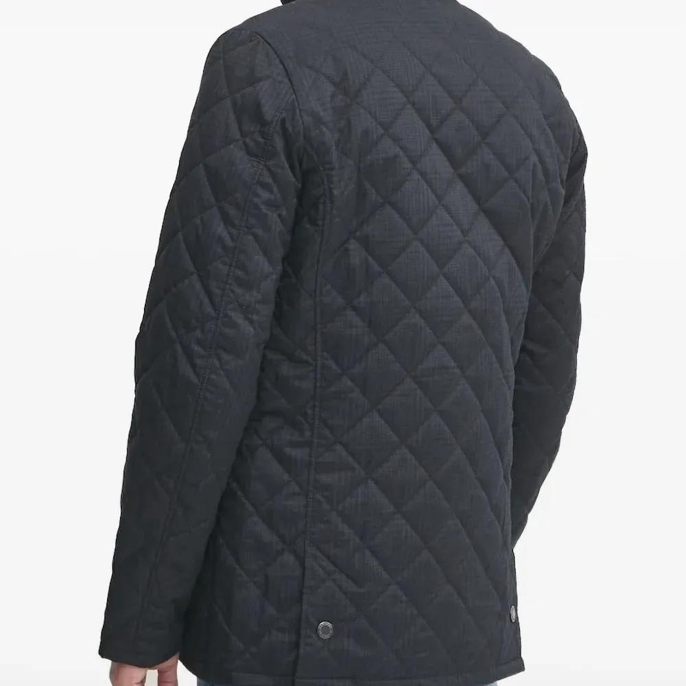 Стеганый пуховик