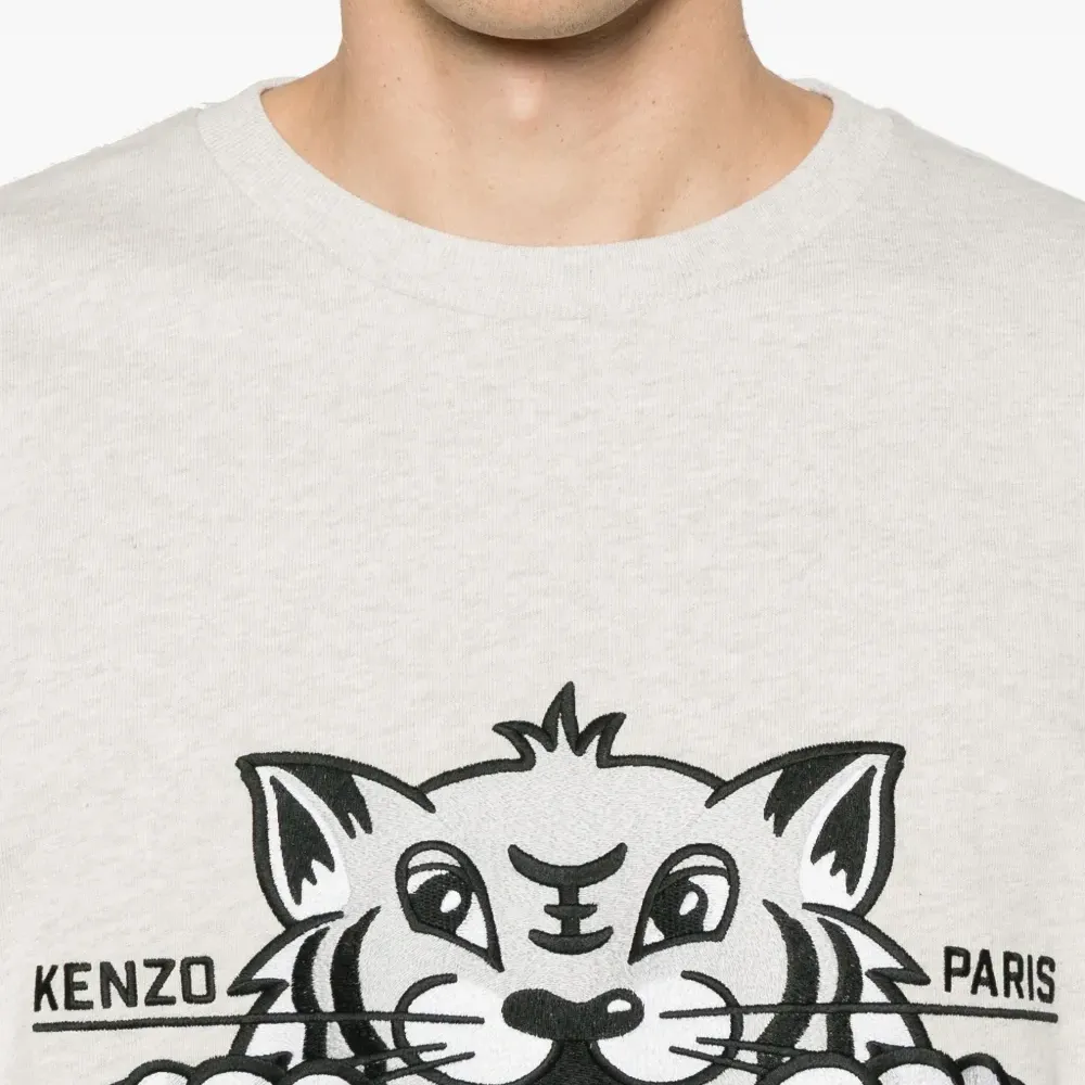 Футболка с вышивкой Happy Tiger