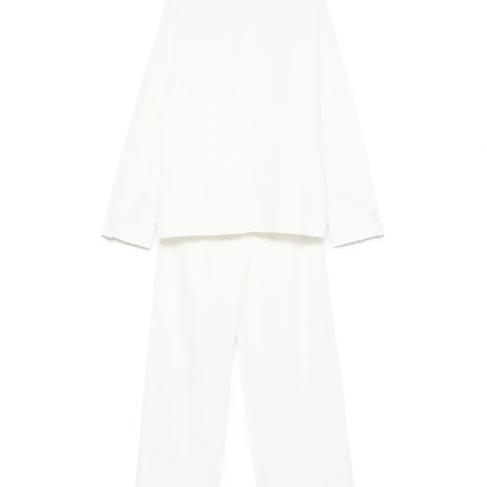 Костюм с двубортным пиджаком