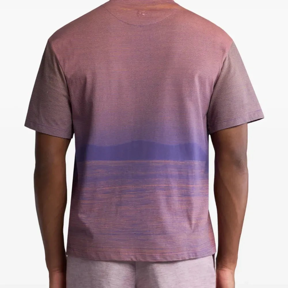 Футболка с принтом Футболка с принтом