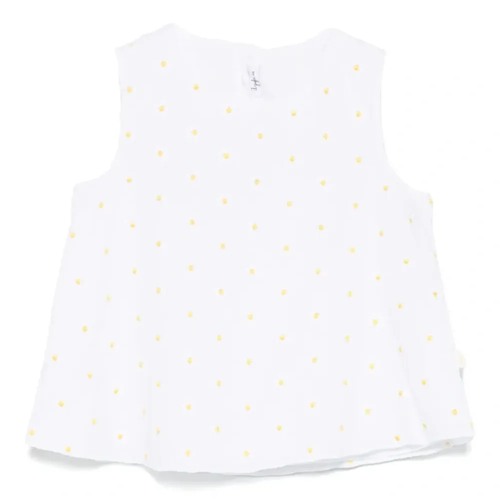 Блузка с цветочной вышивкой