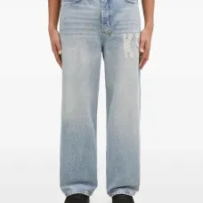 Джинсы с эффектом потертости и логотипом