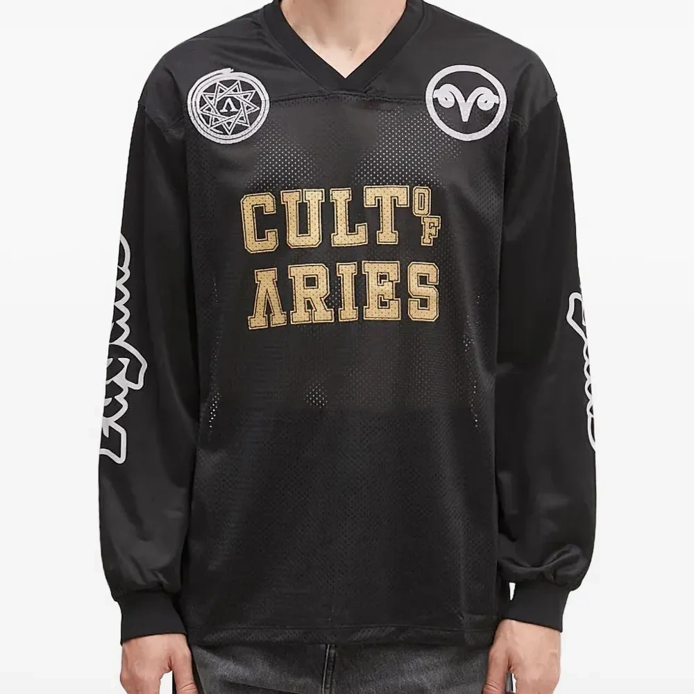 Топ с длинными рукавами и сетчатыми вставками