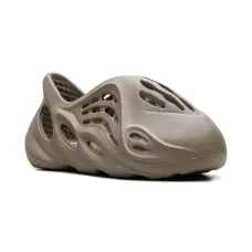 Кроссовки Foam Runner Beige