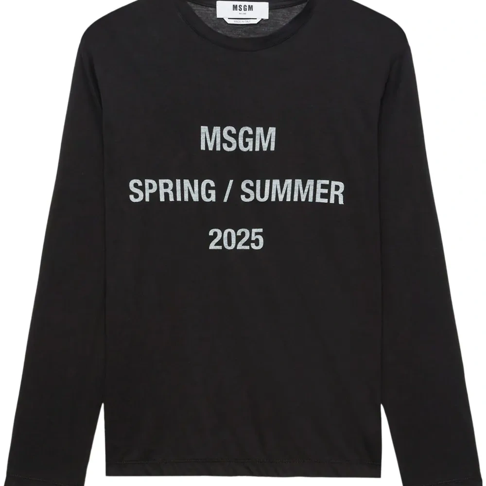 Футболка с надписью