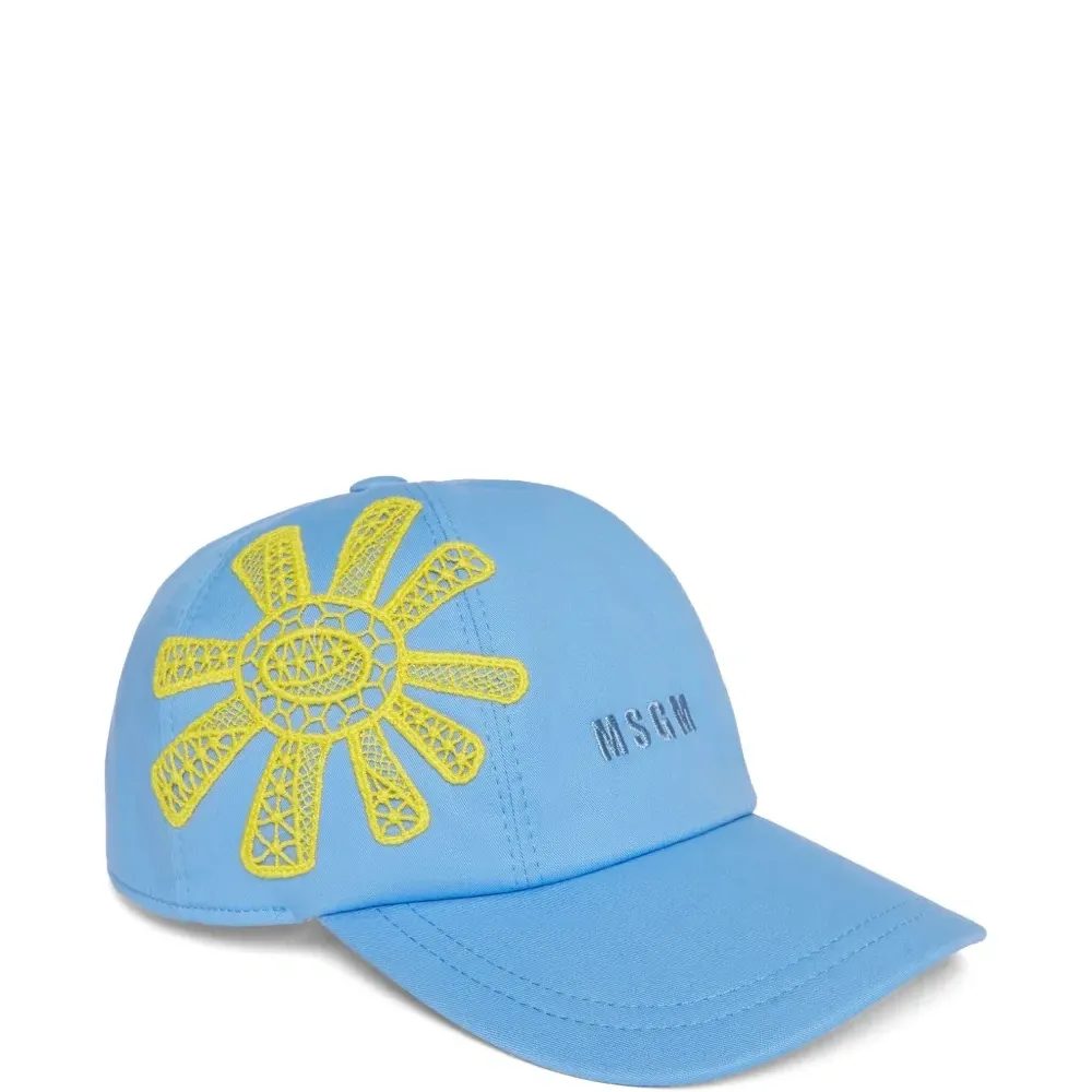 Кепка с вышивкой