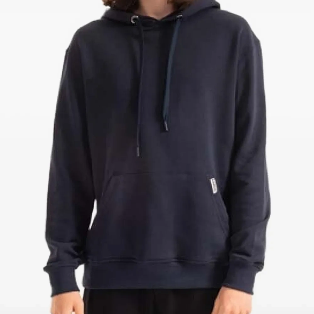 Худи с карманом-муфтой