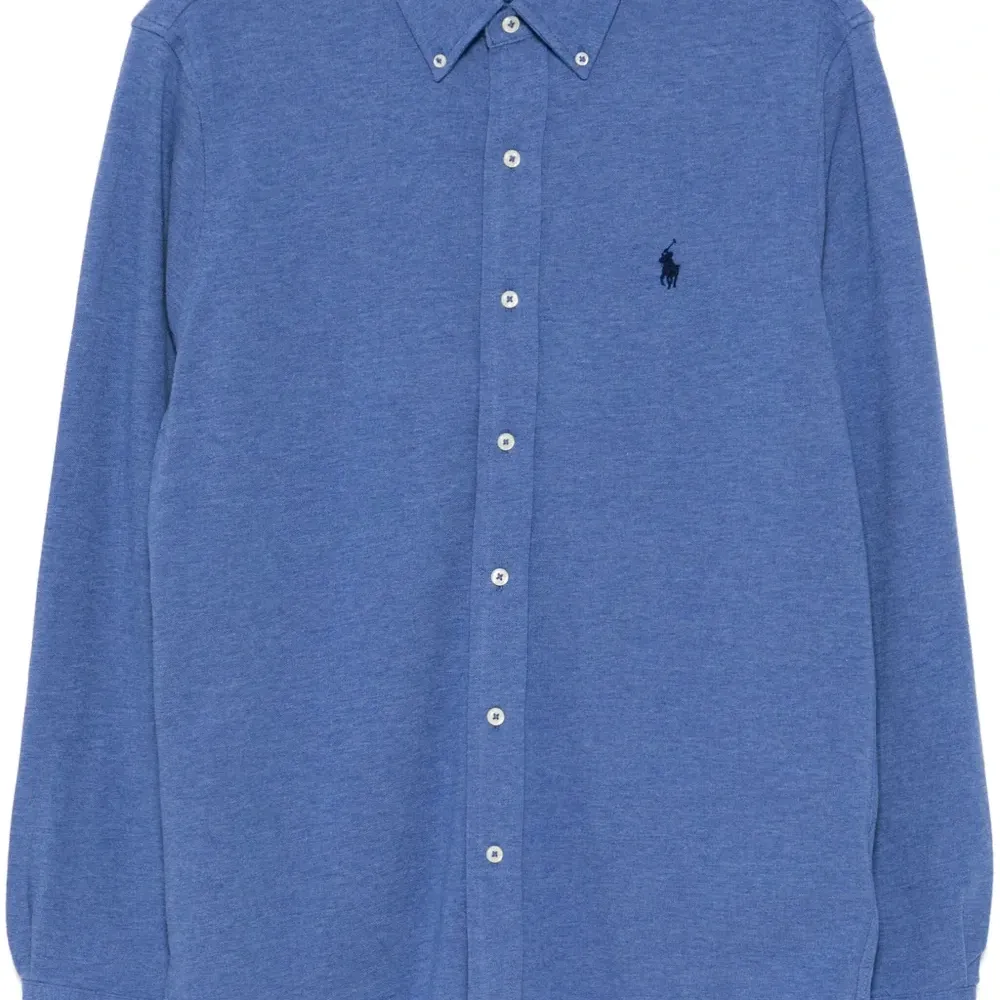 Рубашка на пуговицах