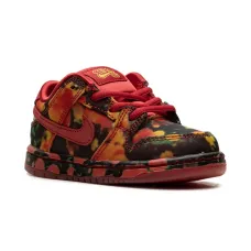 Кроссовки SB Dunk Low The Wizard Of Oz - Varsity Red/University Gold Кроссовки SB Dunk Low The Wizard Of Oz - Varsity Red/University Gold