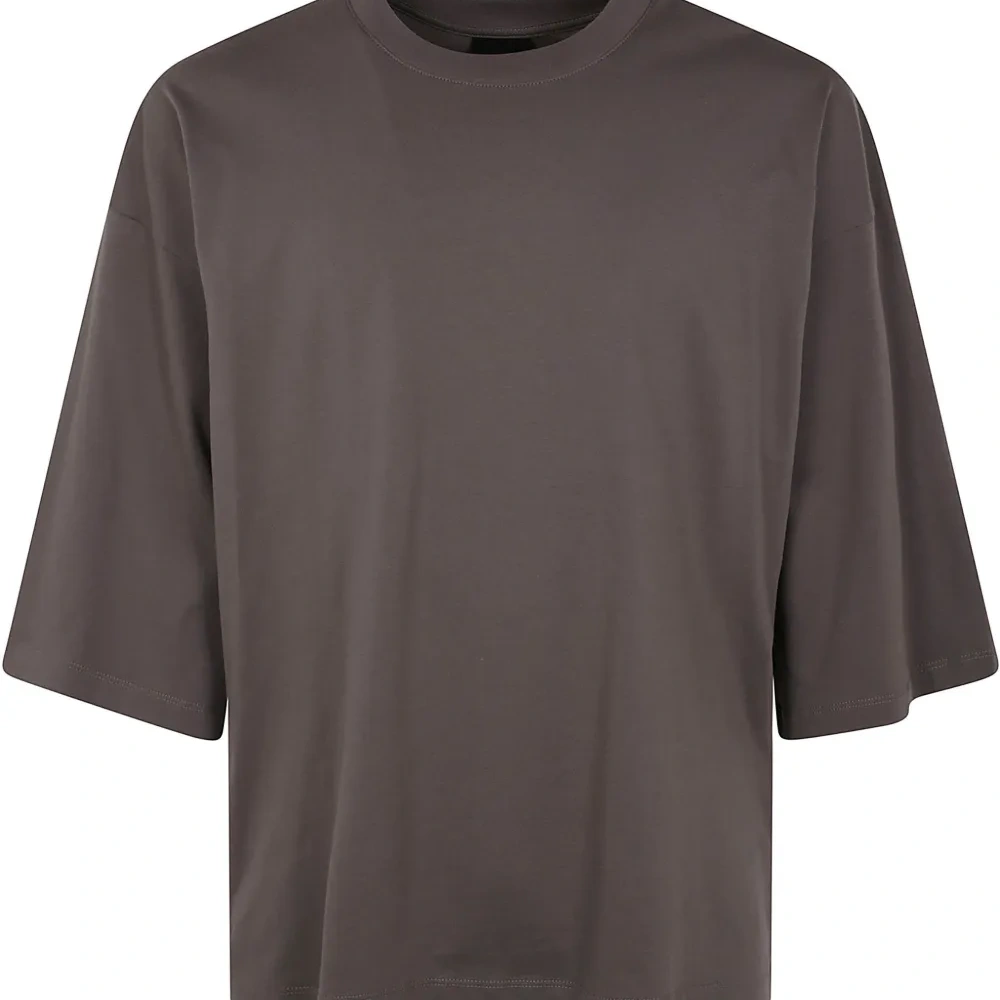 Футболка с круглым вырезом