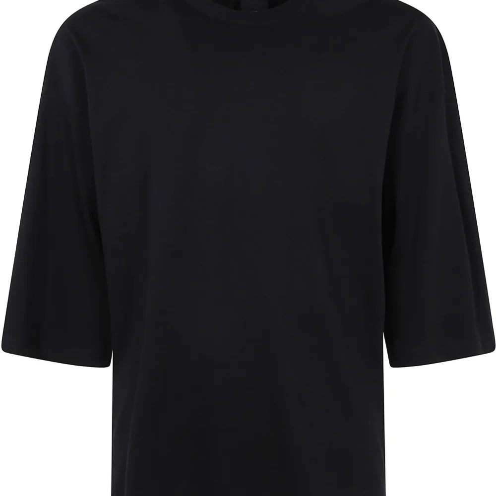 Футболка с круглым вырезом