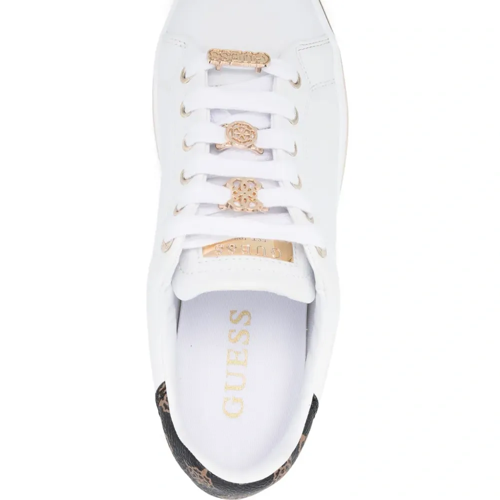 Кроссовки Stasey