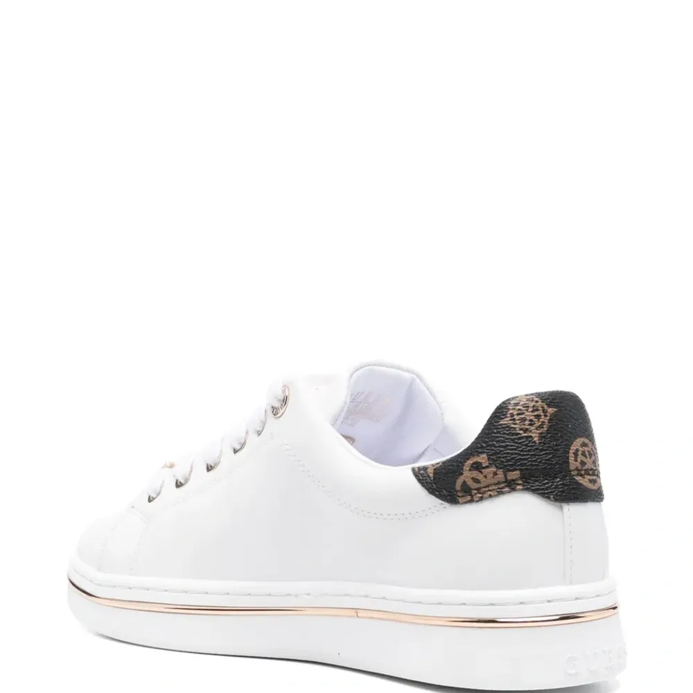 Кроссовки Stasey