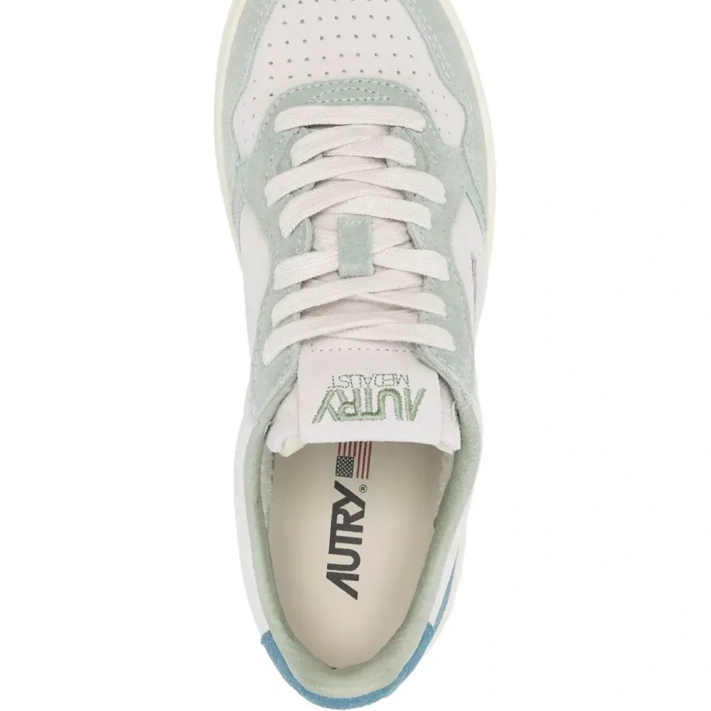 Кроссовки Medalist