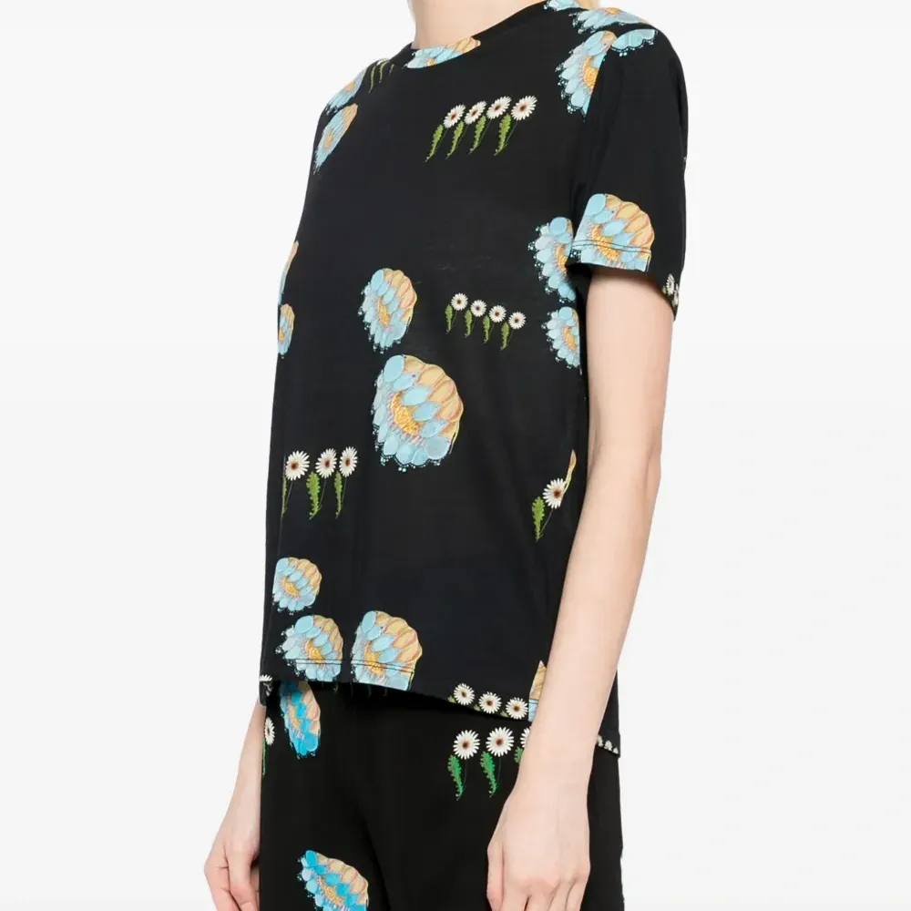 Базовая футболка