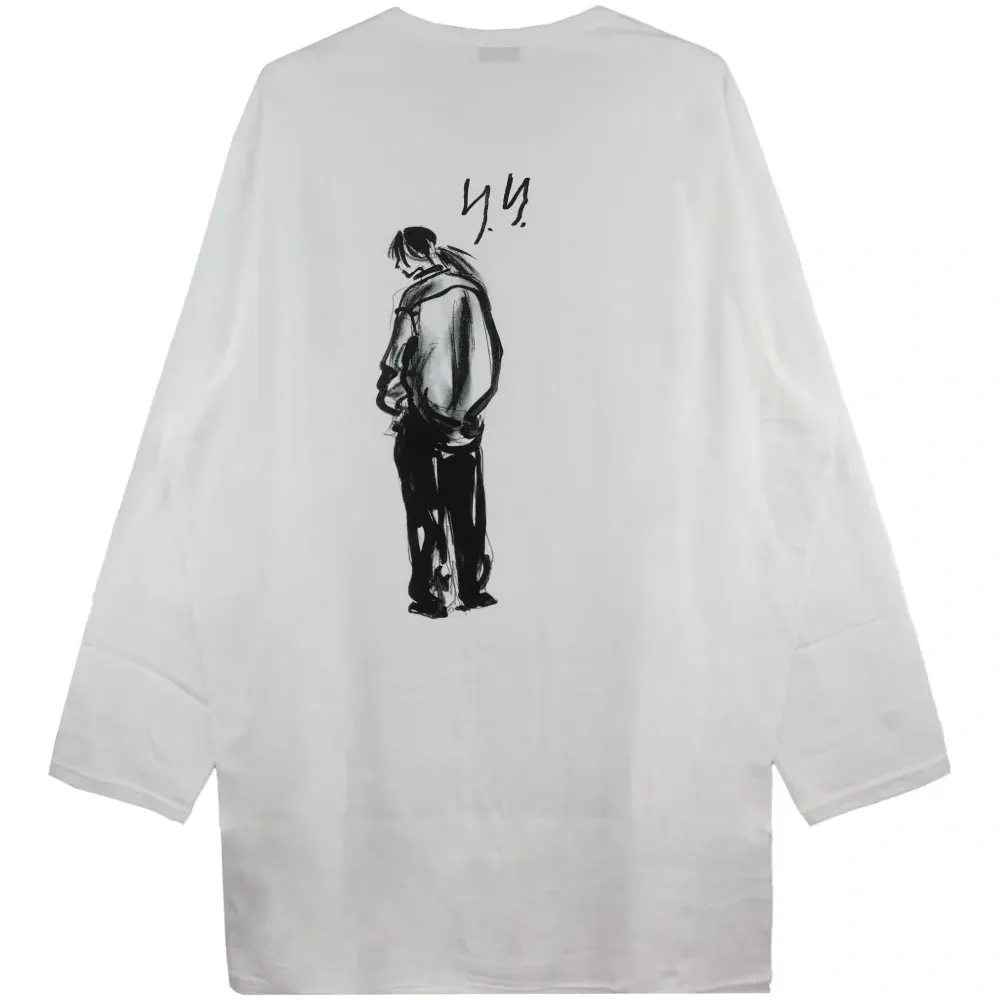 Футболка с логотипом