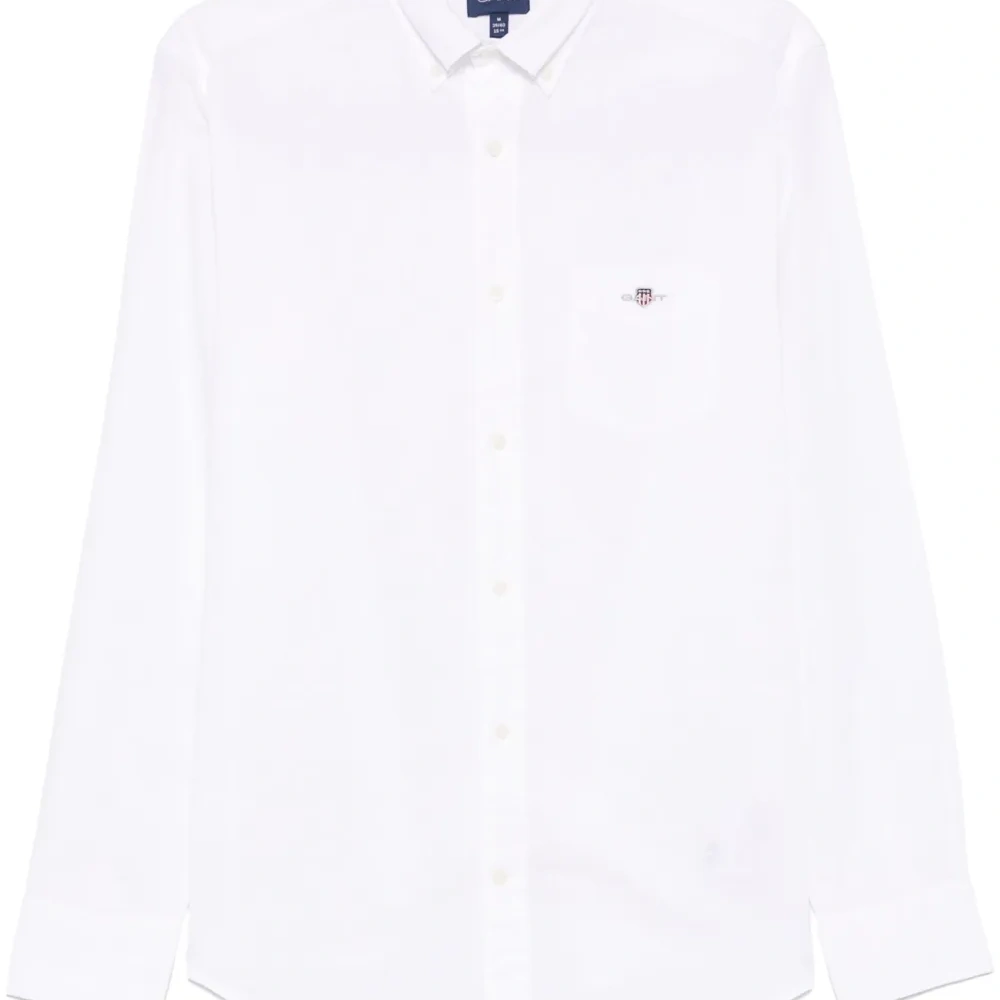 Рубашка с вышитым логотипом