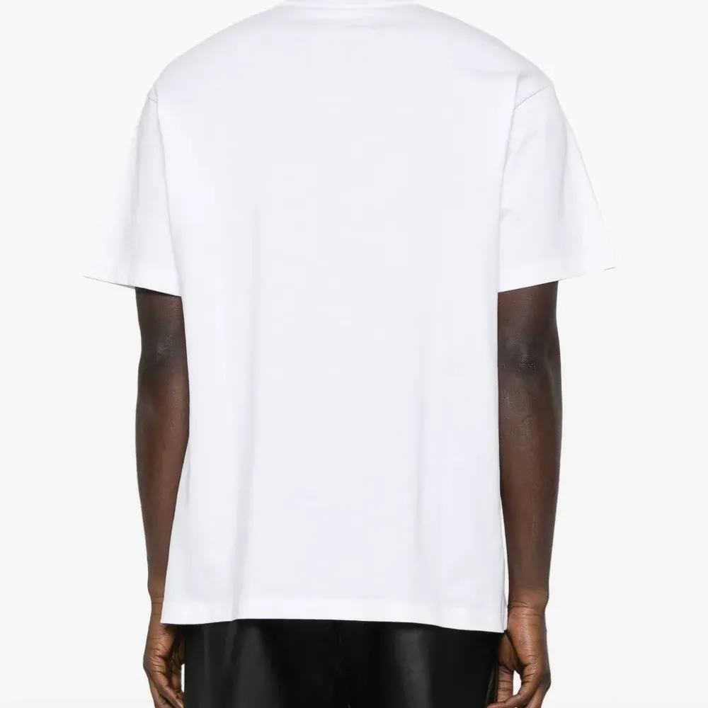 Футболка V-Emblem