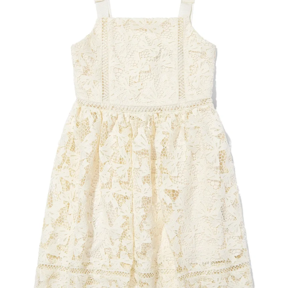 кружевное платье