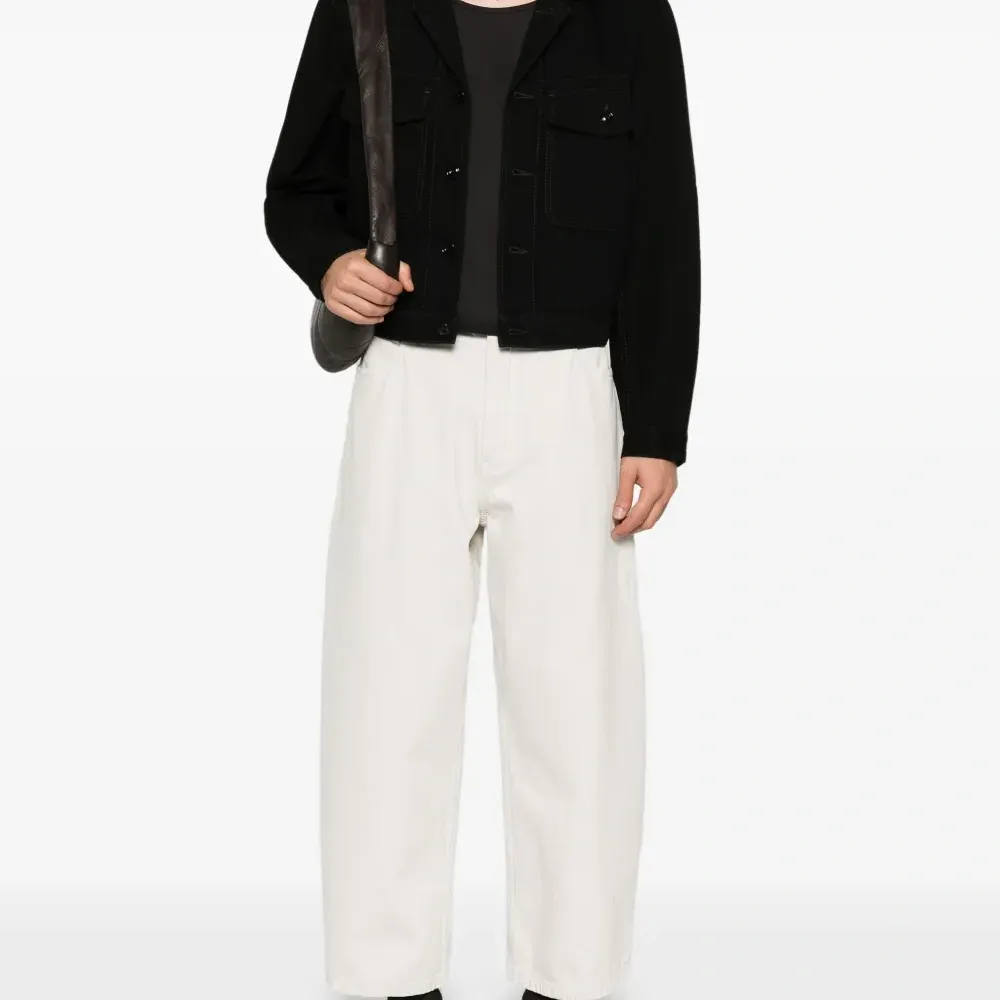 Топ без рукавов