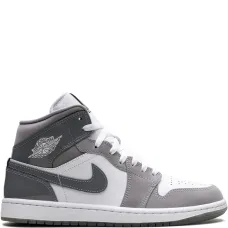 Кроссовки Jordan 1 Mid SE Cool Grey Кроссовки Jordan 1 Mid SE Cool Grey