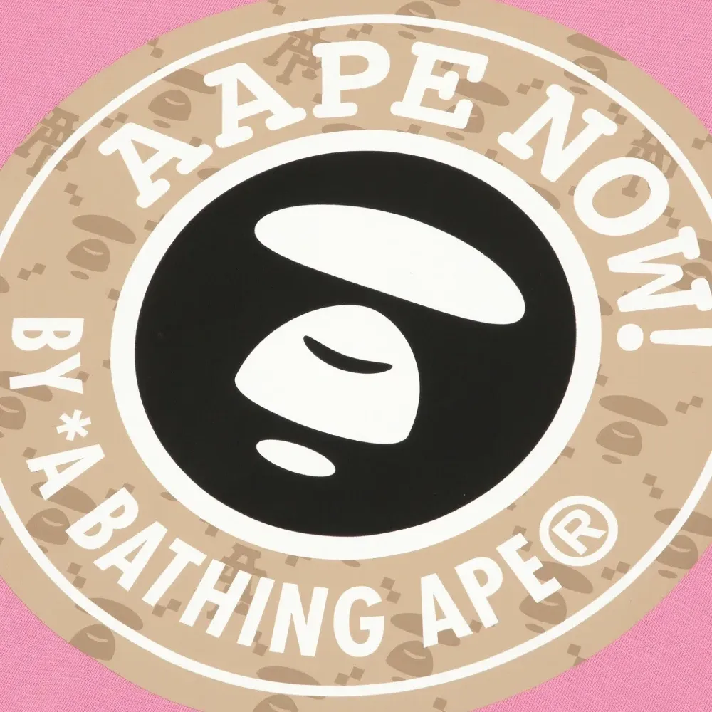 Футболка с логотипом