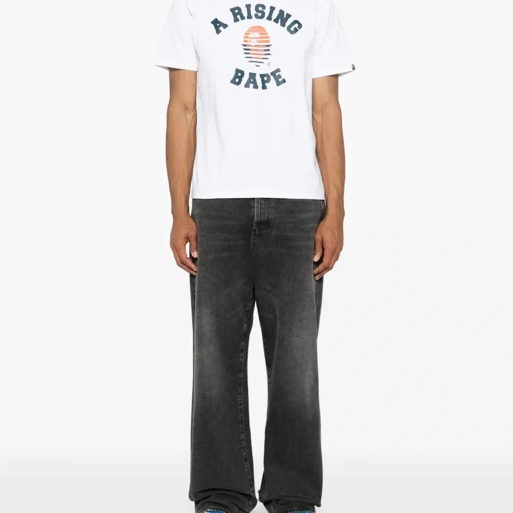 Футболка с принтом