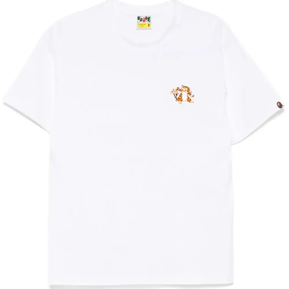 Футболка с вышивкой