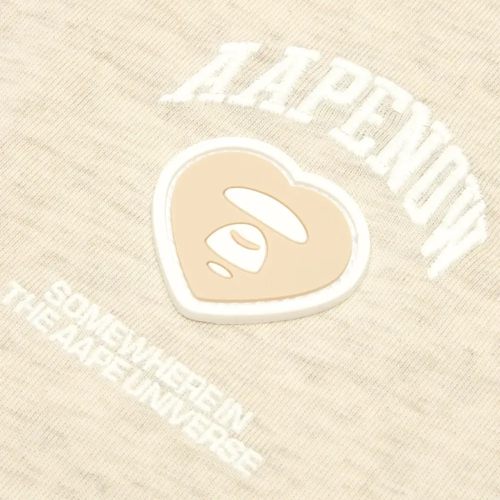 Футболка с вышитым логотипом