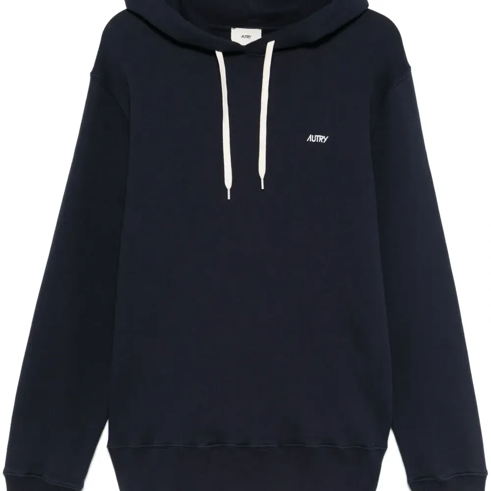 Худи с вышитым логотипом