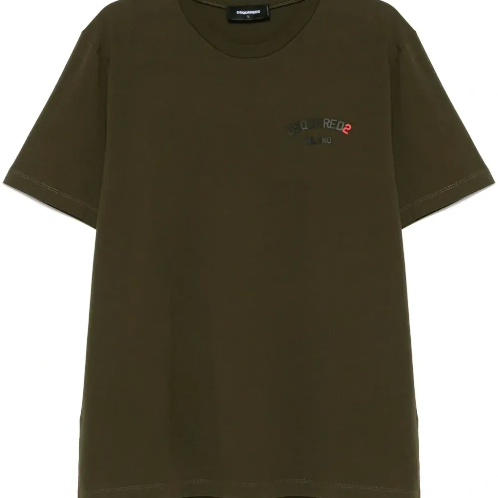 Футболка с логотипом