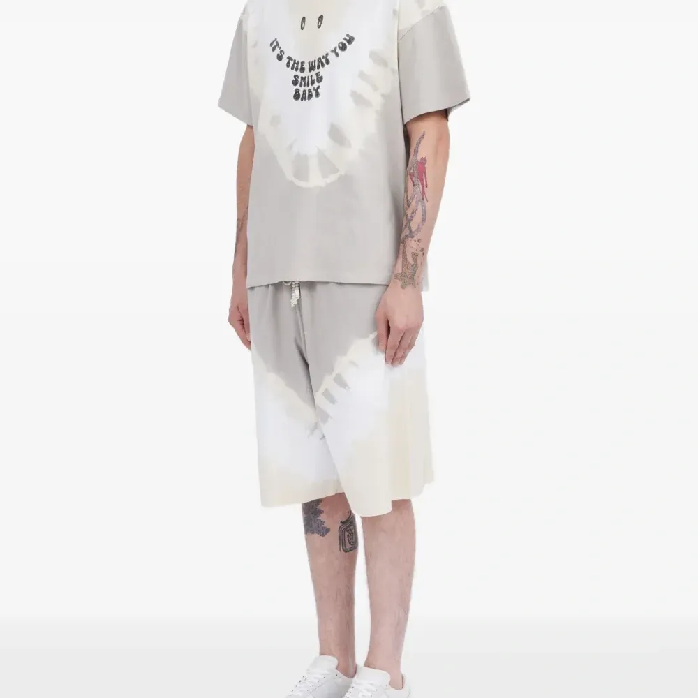 Футболка с принтом Футболка с принтом