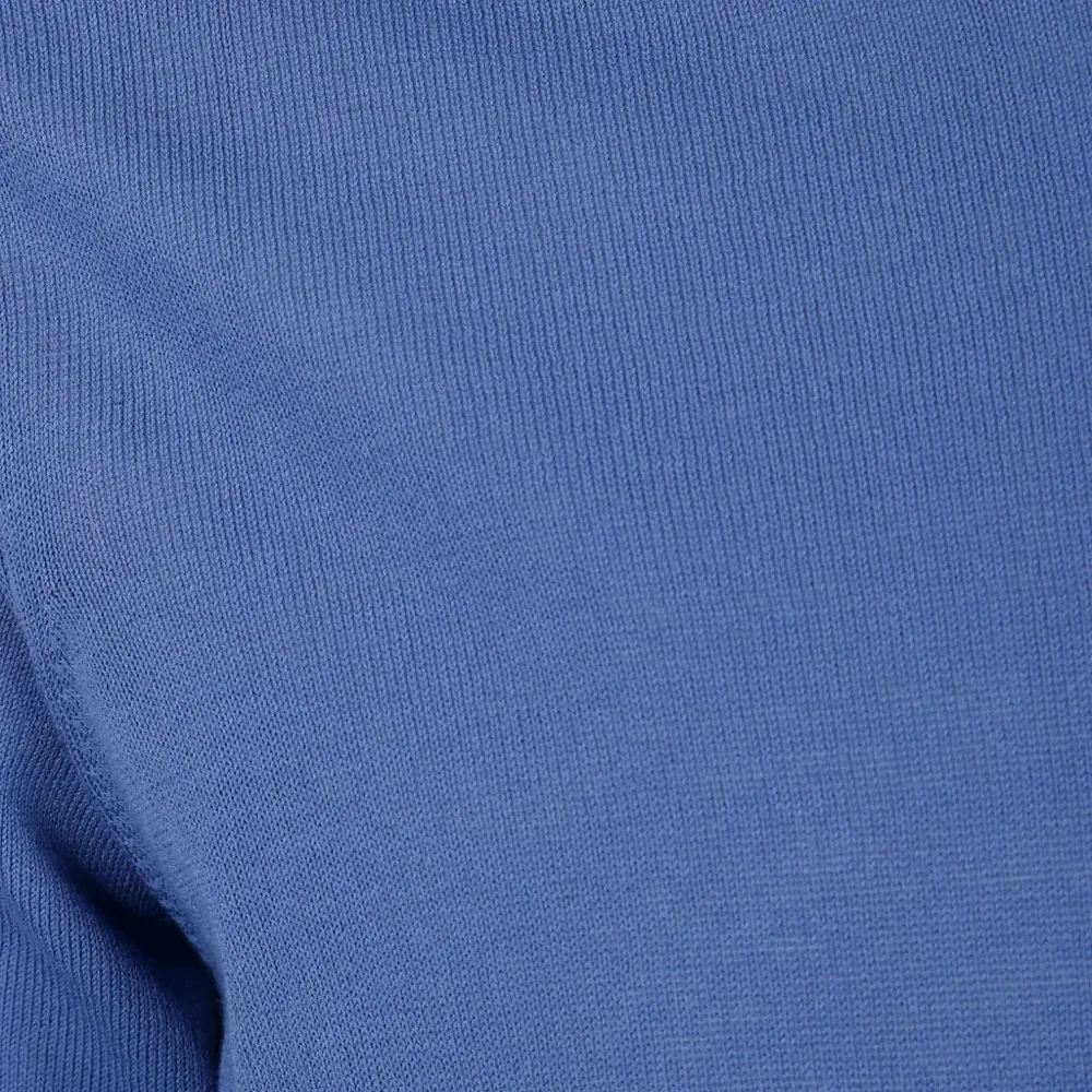 Футболка с круглым вырезом