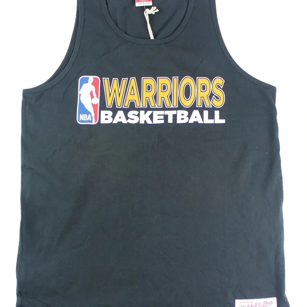 Топ Golden State Warriors из коллаборации с NBA