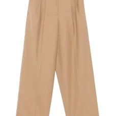 Широкие брюки со складками