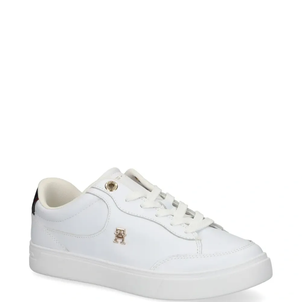 Кеды с логотипом