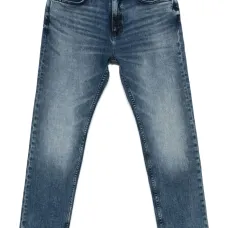 Узкие джинсы