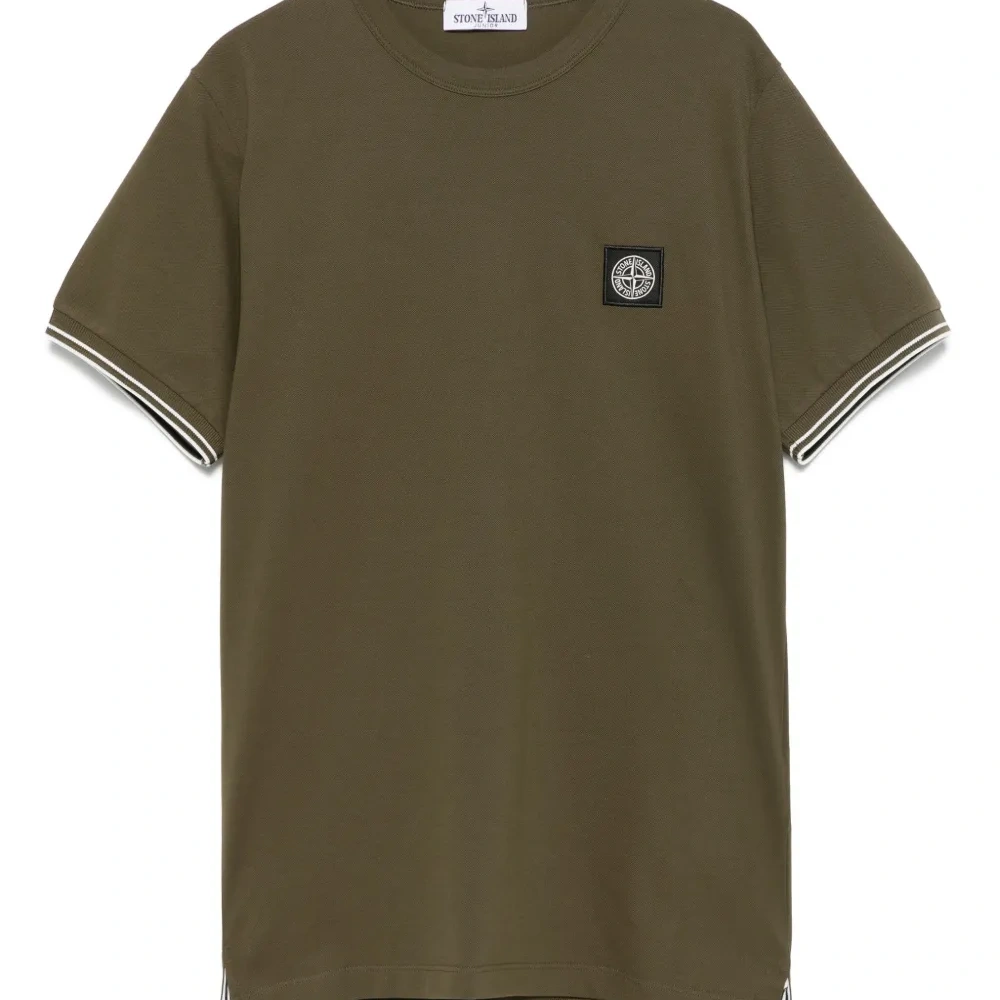 Футболка с нашивкой Compass