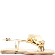 Босоножки с эффектом металлик