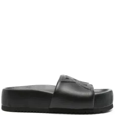 Кожаные сандалии