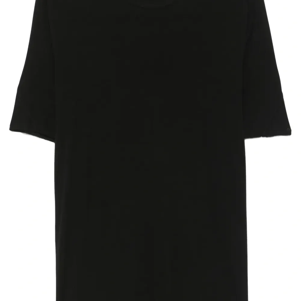 Футболка с необработанными краями