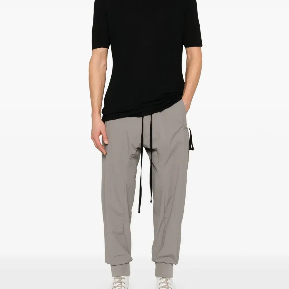 Футболка с необработанными краями